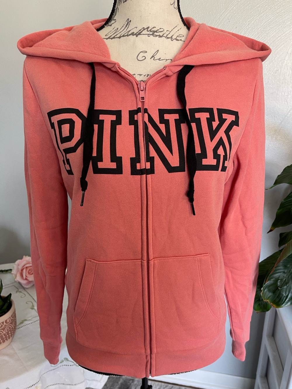 Victoria’s Secret PINK Coral Full Zip Hoodie Size S Black Logo Varsity Y2K Sweat